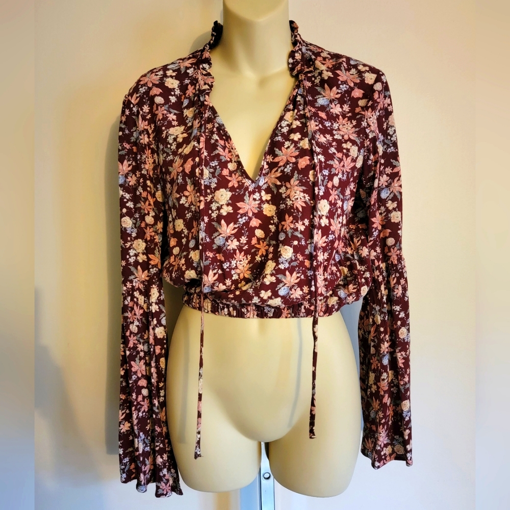 Crop boho bell sleeve top